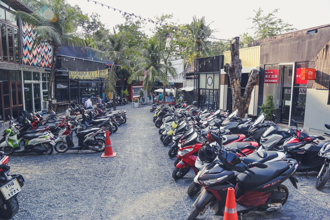 Paradise Beach Backpackers Hostel Patong Bagian luar foto