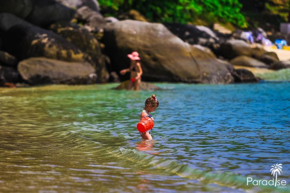 Paradise Beach Backpackers Hostel Patong Bagian luar foto