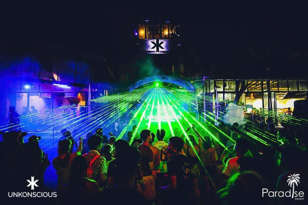 Paradise Beach Backpackers Hostel Patong Bagian luar foto